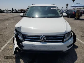 2020 Volkswagen Tiguan S with VIN 3VV1B7AX3LM055371, listed as a Copart auction lot 59814945 with 40,078 mi miles and Salvage title. Bid and sale history available at DreamBid. Image 5.