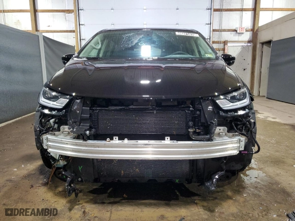 2024 Chrysler Pacifica Hybrid Select with VIN 2C4RC1S71RR156789, listed as a Copart auction lot 46371475 with 38,933 mi miles and Clean Title. Bid and sale history available at carsss.com. Image 5.