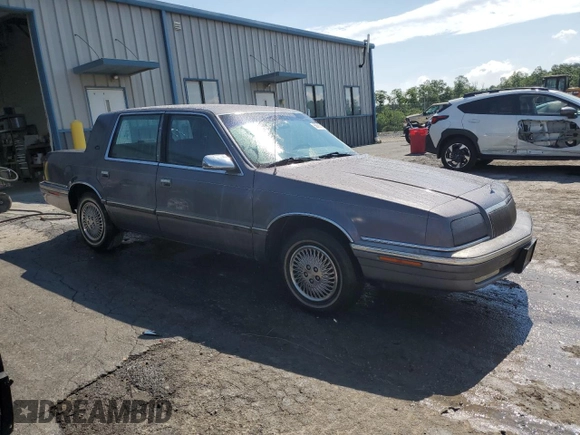 1993 Chrysler New Yorker z VIN 1C3XC66R8PD205488, wystawiony jako Copart lot #59097875 z przebiegiem 70 593 mil mil oraz Czysty tytuł • Clean title. Historia ofert i sprzedaży dostępna na DreamBid. Obrazek 4.