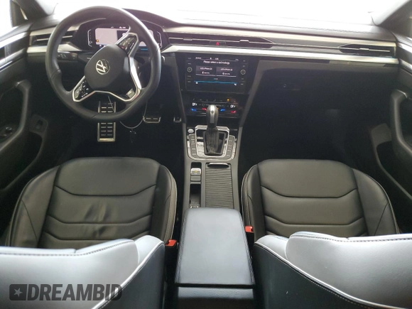 2021 Volkswagen Arteon SEL R-Line с VIN WVWHR7ANXME004450, выставлен на аукционе Copart как лот 62593443 с пробегом 8 900 миль миль и . История ставок и продаж доступна на DreamBid. Изображение 8.