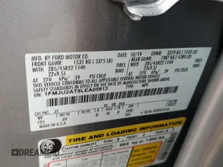 2020 Ford Expedition Limited z VIN 1FMJU2AT9LEA05813, wystawiony jako Copart lot #58288485 z przebiegiem 31 545 mil mil oraz Szkoda całkowita • Salvage title. Historia ofert i sprzedaży dostępna na DreamBid. Obrazek 13.