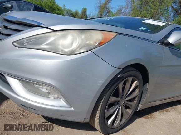 2011 Hyundai Sonata Limited with VIN 5NPEC4AB9BH177706, listed as a IAAI auction lot 42112012 with 247,547 mi miles and . Bid and sale history available at DreamBid. Image 13.