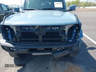 2024 Ford Bronco Outer Banks with VIN 1FMDE8BH8RLB21905, listed as a IAAI auction lot 41903020 with 2,665 mi miles. Bid and sale history available at carsss.com. Image 13.