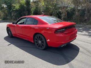 2020 Dodge Charger SXT z VIN 2C3CDXBG1LH121810, wystawiony jako Copart lot #62026425 z przebiegiem 66 439 mil mil oraz Czysty tytuł • Clean title. Historia ofert i sprzedaży dostępna na DreamBid. Obrazek 3.