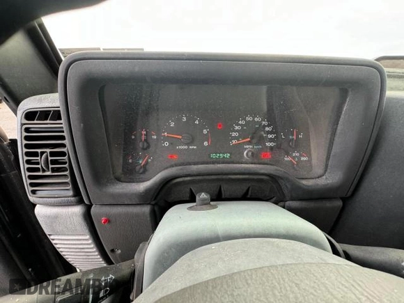 2005 Jeep Wrangler SE with VIN 1J4FA29145P369029, listed as a Copart auction lot 81878874 with 102,942 mi miles and Clean Title. Bid and sale history available at carsss.com. Image 8.
