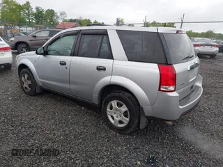 2006 Saturn VUE with VIN 5GZCZ33D46S833718, listed as a IAAI auction lot 42248692 with 211,671 mi miles and . Bid and sale history available at DreamBid. Image 3.