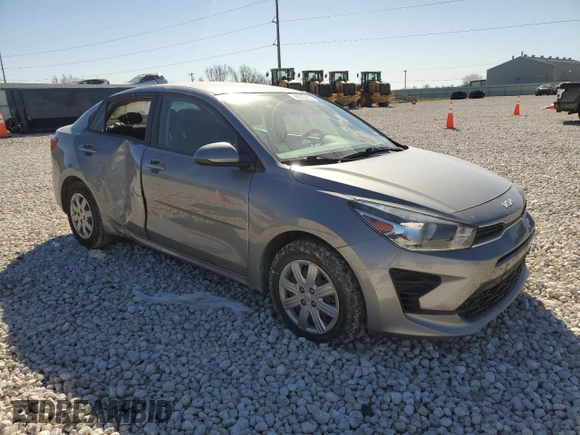 2022 Kia Rio S with VIN 3KPA24ADXNE477511, listed as a Copart auction lot 48555265 with 32,147 mi miles and Salvage Title. Bid and sale history available at carsss.com. Image 4.