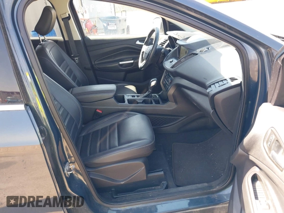 2019 Ford Escape SEL with VIN 1FMCU9HD5KUC35398, listed as a IAAI auction lot 42048986 with 101,609 mi miles. Bid and sale history available at carsss.com. Image 5.