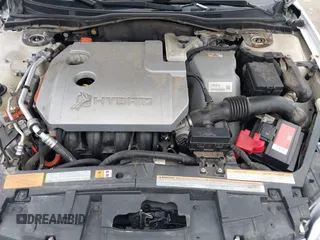 2011 Ford Fusion Hybrid with VIN 3FADP0L31BR316647, listed as a IAAI auction lot 41730126 with 162,354 mi miles. Bid and sale history available at carsss.com. Image 10.