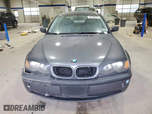 2002 BMW 3 Series 325i with VIN WBAET37472NG77348, listed as a Copart auction lot 45745075 with 97,787 mi miles and Salvage Title. Bid and sale history available at carsss.com. Image 5.