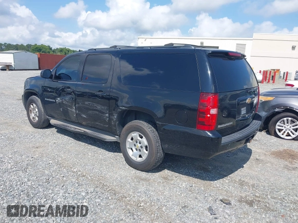 2013 Chevrolet Suburban LT with VIN 1GNSCJE03DR121628, listed as a IAAI auction lot 42629432 with 223,761 mi miles and . Bid and sale history available at DreamBid. Image 3.