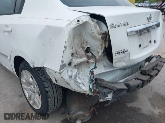 2010 Nissan Sentra SR with VIN 3N1AB6AP1AL722873, listed as a IAAI auction lot 41687505 with 210,623 mi miles and . Bid and sale history available at DreamBid. Image 6.