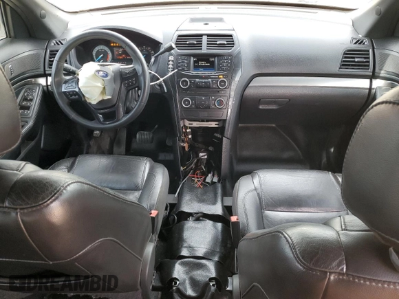 2017 Ford Police Interceptor Utility z VIN 1FM5K8AT2HGD07384, wystawiony jako Copart lot #48473455 z przebiegiem 99 193 mil mil oraz Szkoda całkowita • Salvage title. Historia ofert i sprzedaży dostępna na DreamBid. Obrazek 8.