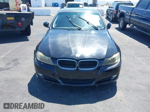 2009 BMW 3 Series 328i z VIN WBAPH735X9E126967, wystawiony jako IAAI lot #42053469 z przebiegiem 144 013 mil mil oraz . Historia ofert i sprzedaży dostępna na DreamBid. Obrazek 6.