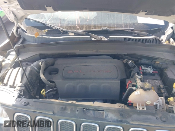 2017 Jeep Renegade Altitude with VIN ZACCJBBB6HPF33125, listed as a IAAI auction lot 41866729 with 53,867 mi miles. Bid and sale history available at carsss.com. Image 10.