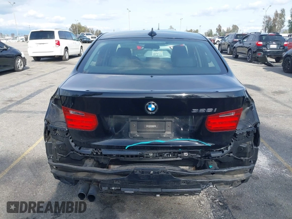 2013 BMW 3 Series 328i with VIN WBA3C1C55DF437722, listed as a IAAI auction lot 41888700 with 70,786 mi miles. Bid and sale history available at carsss.com. Image 17.