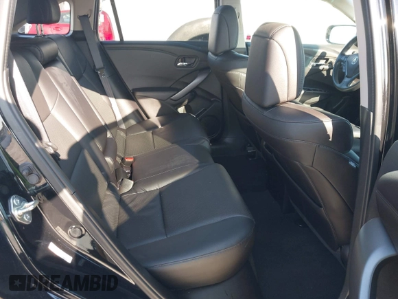 2015 Acura RDX z VIN 5J8TB3H38FL000506, wystawiony jako IAAI lot #42452545 z przebiegiem 105 478 mil mil oraz . Historia ofert i sprzedaży dostępna na DreamBid. Obrazek 8.
