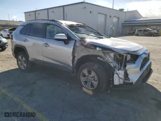 2022 Toyota RAV4 XLE with VIN 2T3P1RFV7NW295765, listed as a Copart auction lot 49181815 with 52,688 mi miles and Salvage Title. Bid and sale history available at carsss.com. Image 4.