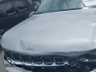 2023 Jeep Grand Cherokee Limited z VIN 1C4RJGBG1PC587289, wystawiony jako IAAI lot #42496587 z przebiegiem 75 292 mil mil oraz . Historia ofert i sprzedaży dostępna na DreamBid. Obrazek 10.