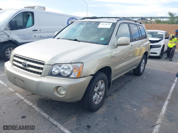 2003 Toyota Highlander with VIN JTEHF21A530149413, listed as a IAAI auction lot 42029078 with 451,021 mi miles. Bid and sale history available at carsss.com. Image 2.