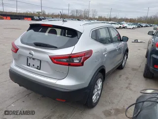 2022 Nissan Rogue Sport SV with VIN JN1BJ1BW3NW680142, listed as a IAAI auction lot 42043173 with 41,165 mi miles. Bid and sale history available at carsss.com. Image 4.