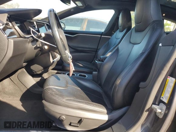 2014 Tesla Model S P85D with VIN 5YJSA1H28EFP66441, listed as a Copart auction lot 43846415 with 93,376 mi miles and Clean Title. Bid and sale history available at DreamBid. Image 7.