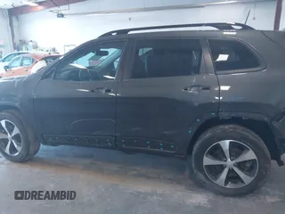 2022 Jeep Cherokee Limited z VIN 1C4PJMDX6ND531424, wystawiony jako IAAI lot #42334739 z przebiegiem 22 473 mil mil oraz . Historia ofert i sprzedaży dostępna na DreamBid. Obrazek 6.