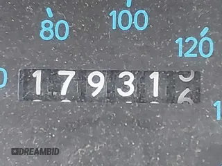 1997 Geo Prizm z VIN 1Y1SK5268VZ435011, wystawiony jako IAAI lot #41708659 z przebiegiem 179 316 mil mil oraz . Historia ofert i sprzedaży dostępna na DreamBid. Obrazek 12.
