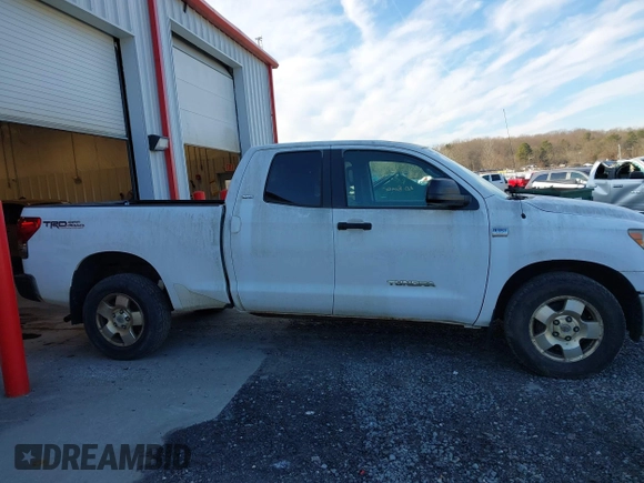 2007 Toyota Tundra SR5 с VIN 5TBBT54177S457632, выставлен на аукционе IAAI как лот 41632011 с пробегом 180 325 миль миль и . История ставок и продаж доступна на DreamBid. Изображение 13.