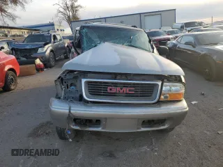 2003 GMC Sonoma SLS with VIN 1GTDT13X73K124122, listed as a Copart auction lot 77460223 with 205,208 mi miles and Non Repairable. Bid and sale history available at carsss.com. Image 5.