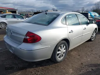 2005 Buick LaCrosse CXL with VIN 2G4WD532151188611, listed as a IAAI auction lot 41217168 with 186,442 mi miles. Bid and sale history available at carsss.com. Image 4.