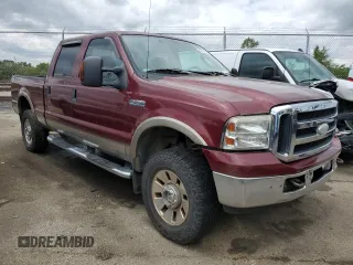 2006 Ford F-350 XL z VIN 1FTWW31516EC07819, wystawiony jako Copart lot #57713195 z przebiegiem 162 717 mil mil oraz Czysty tytuł • Clean title. Historia ofert i sprzedaży dostępna na DreamBid. Obrazek 4.
