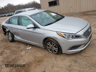 2016 Hyundai Sonata SE z VIN 5NPE24AF9GH386506, wystawiony jako IAAI lot #41753221 z przebiegiem 105 530 mil mil oraz . Historia ofert i sprzedaży dostępna na DreamBid. Obrazek 1.