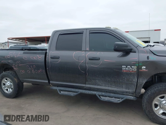 2018 Ram 2500 Tradesman with VIN 3C6UR5HL5JG166828, listed as a IAAI auction lot 41611085 with 151,716 mi miles. Bid and sale history available at carsss.com. Image 13.
