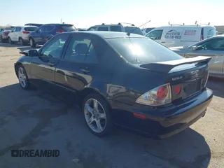 2001 Lexus IS 300/350 with VIN JTHBD182310028075, listed as a IAAI auction lot 41460311 with 232,847 mi miles and . Bid and sale history available at carsss.com. Image 3.