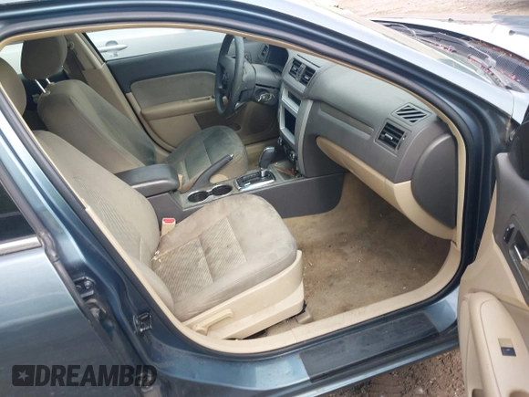 2012 Ford Fusion SE with VIN 3FAHP0HA1CR232712, listed as a IAAI auction lot 42097022 with 156,757 mi miles. Bid and sale history available at carsss.com. Image 5.