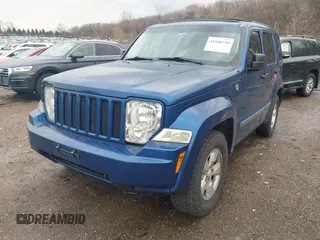 2009 Jeep Liberty Sport with VIN 1J8GN28K39W522495, listed as a IAAI auction lot 41940310 with 175,574 mi miles. Bid and sale history available at carsss.com. Image 2.