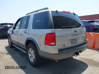 2005 Ford Explorer XLT z VIN 1FMZU73E35ZA26277, wystawiony jako IAAI lot #42721696 z przebiegiem 217 738 mil mil oraz . Historia ofert i sprzedaży dostępna na DreamBid. Obrazek 3.
