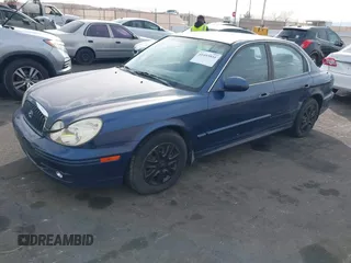 2003 Hyundai Sonata with VIN KMHWF25S33A751747, listed as a IAAI auction lot 41493851 with 101,748 mi miles. Bid and sale history available at carsss.com. Image 2.