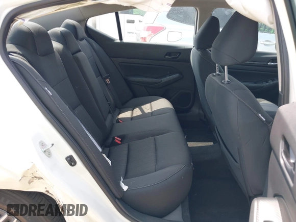 2025 Nissan Altima SV z VIN 1N4BL4DVXSN378609, wystawiony jako IAAI lot #42318744 z przebiegiem 4 751 mil mil oraz . Historia ofert i sprzedaży dostępna na DreamBid. Obrazek 8.