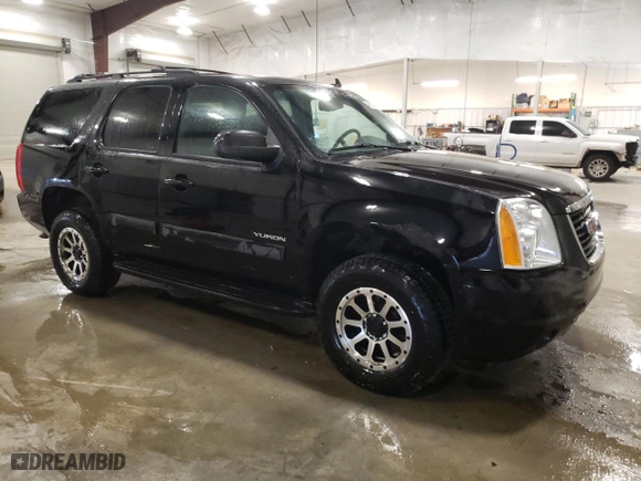 2014 GMC Yukon SLT with VIN 1GKS2CE04ER245789, listed as a Copart auction lot 46191665 with 205,026 mi miles and Salvage Title. Bid and sale history available at carsss.com. Image 4.