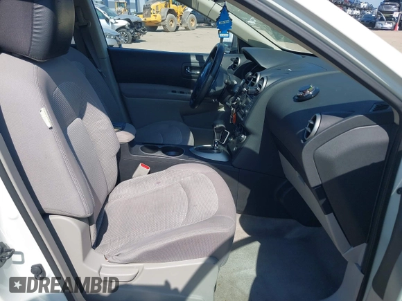 2013 Nissan Rogue S with VIN JN8AS5MT7DW029213, listed as a IAAI auction lot 41673052 with 179,970 mi miles and . Bid and sale history available at carsss.com. Image 5.