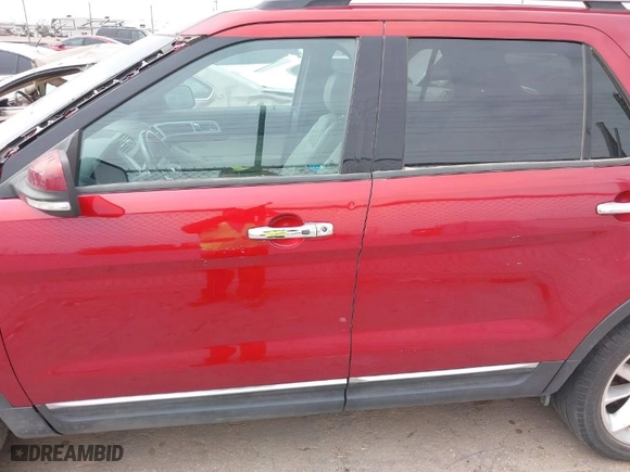 2014 Ford Explorer Limited with VIN 1FM5K8F85EGA27412, listed as a IAAI auction lot 41793804 with 117,134 mi miles. Bid and sale history available at carsss.com. Image 14.
