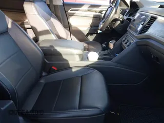 2021 Volkswagen Atlas SE с VIN 1V2WR2CA6MC553626, выставлен на аукционе IAAI как лот 41188219 с пробегом 83 000 миль миль и . История ставок и продаж доступна на DreamBid. Изображение 5.