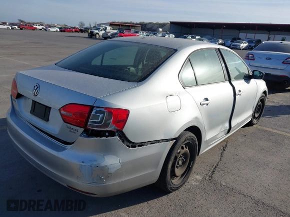 2011 Volkswagen Jetta Sedan S with VIN 3VW2K7AJ6BM388853, listed as a IAAI auction lot 41830330 with 132,307 mi miles. Bid and sale history available at carsss.com. Image 4.