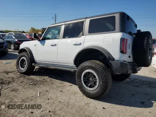 2024 Ford Bronco Outer Banks with VIN 1FMEE8BPXRLA41937, listed as a Copart auction lot 76271294 with 3,947 mi miles and Salvage Title. Bid and sale history available at DreamBid. Image 2.