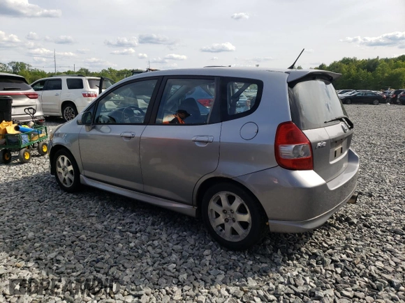 2007 Honda Fit Sport z VIN JHMGD37677S001013, wystawiony jako Copart lot #58792605 z przebiegiem 157 960 mil mil oraz Czysty tytuł • Clean title. Historia ofert i sprzedaży dostępna na DreamBid. Obrazek 2.