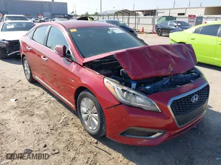 2016 Hyundai Sonata Hybrid SE with VIN KMHE24L19GA016239, listed as a IAAI auction lot 40813246 with 118,031 mi miles. Bid and sale history available at carsss.com. Image 1.