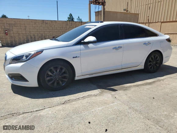 2017 Hyundai Sonata Hybrid Limited with VIN KMHE34L35HA071318, listed as a Copart auction lot 53233225 with 136,580 mi miles and Clean Title. Bid and sale history available at carsss.com. Image 1.