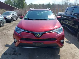 2018 Toyota RAV4 XLE with VIN 2T3RFREVXJW791889, listed as a IAAI auction lot 42021099 with 33,292 mi miles. Bid and sale history available at carsss.com. Image 12.